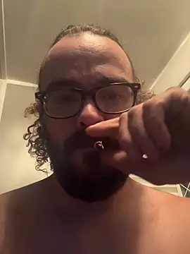 Snapshot of LumpaCoal chatting on 11/07/25, 04:23 LumpaCoal online show from 11/07/25, 04:23