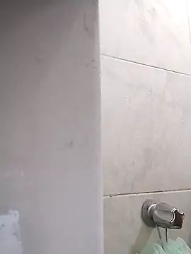 Snapshot of Lollysmile26 chatting on 10/21/25, 01:06 Lollysmile26 online show from 10/21/25, 01:06