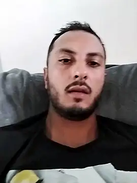 Snapshot of chocoman3 chatting on 10/08/25, 10:13 chocoman3 online show from 10/08/25, 10:13