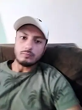 Snapshot of chocoman3 chatting on 10/12/25, 12:15 chocoman3 online show from 10/12/25, 12:15