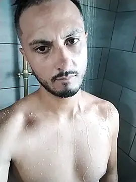 Snapshot of chocoman3 chatting on 10/28/25, 12:09 chocoman3 online show from 10/28/25, 12:09