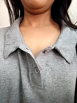 Snapshot of anshika0124 chatting on 12/01/25, 06:40 anshika0124 online show from 12/01/25, 06:40