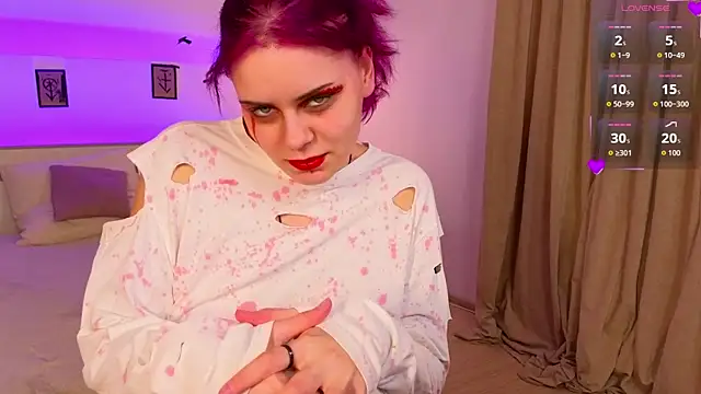 Snapshot of OfeliaRose chatting on 10/20/25, 11:21 OfeliaRose online show from 10/20/25, 11:21