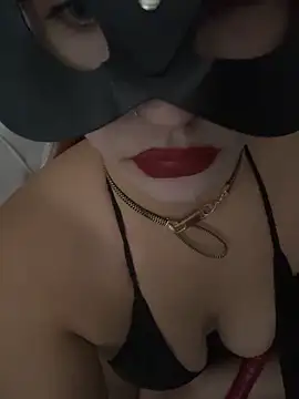 Snapshot of Teengirlmiaa chatting on 10/06/25, 07:11 Teengirlmiaa online show from 10/06/25, 07:11