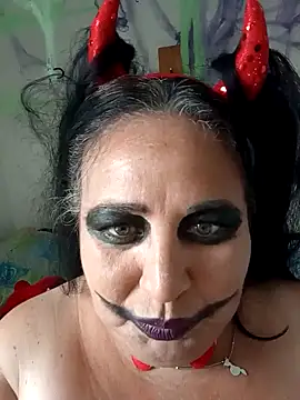 Snapshot of SorLilith_ElHombre chatting on 10/27/25, 05:17 SorLilith ElHombre online show from 10/27/25, 05:17