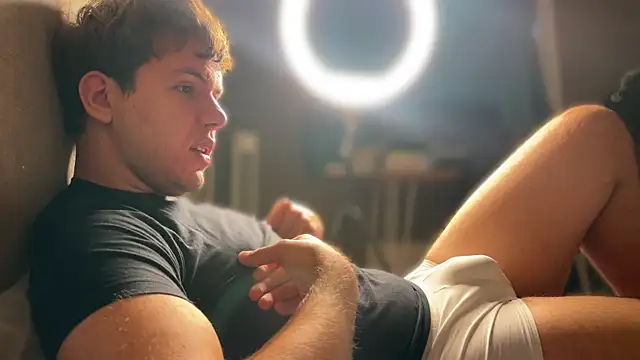 Snapshot of mynameischris chatting on 10/07/25, 08:33 mynameischris online show from 10/07/25, 08:33