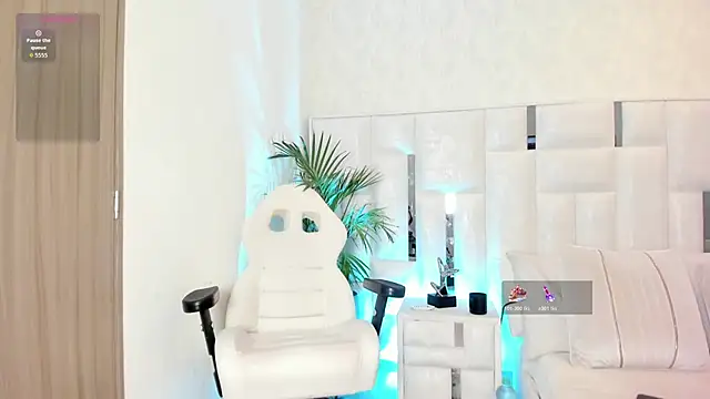 Snapshot of Katya_blonde chatting on 10/28/25, 12:09 Katya blonde online show from 10/28/25, 12:09