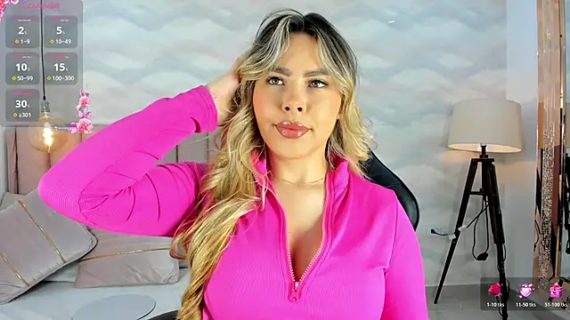 Snapshot of Katya_blonde chatting on 11/05/25, 12:27 Katya blonde online show from 11/05/25, 12:27