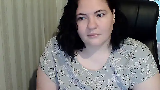 Snapshot of XLisaBlueXs_ chatting on 10/06/25, 02:58 XLisaBlueXs  online show from 10/06/25, 02:58