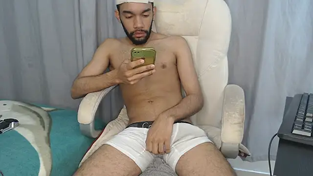 Snapshot of andresnoir_ chatting on 10/19/25, 02:29 andresnoir  online show from 10/19/25, 02:29