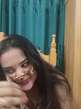 Beauty Queen Soniya online show from 06/06/26, 11:42