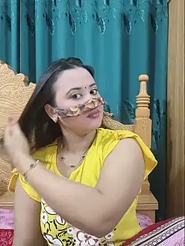 Beauty Queen Soniya online show from 06/07/26, 07:17