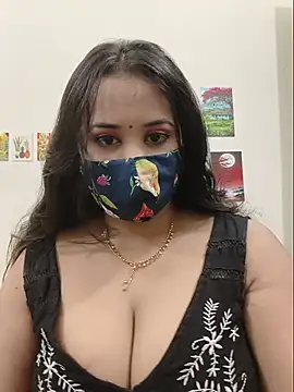 Beauty Queen Soniya online show from 07/12/26, 10:50
