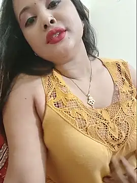 Beauty Queen Soniya online show from 07/28/26, 12:48