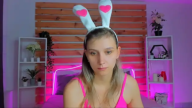 Sophia Elliott online show from 10/14/25, 01:50