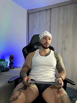 Dave-Max01 online show from 11/15/25, 02:09