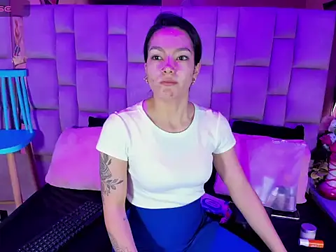 Gisell Squirt  online show from 12/15/25, 12:09