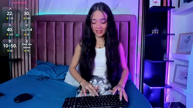 Isis Blaze online show from 05/02/26, 03:33