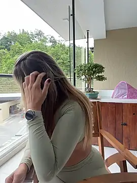 camila vanucci- online show from 06/24/26, 04:06