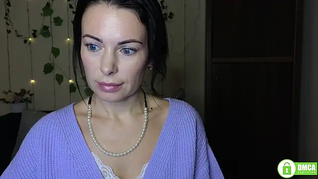 Snapshot of Rita_lovvylyou chatting on 10/14/25, 11:22 Rita lovvylyou online show from 10/14/25, 11:22
