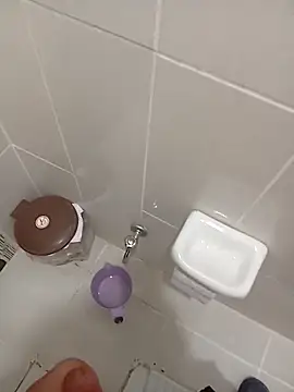 herz19033 online show from 10/18/25, 01:45