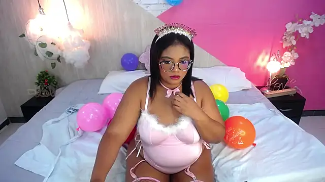 Snapshot of hannahjackson_ chatting on 10/26/25, 12:22 hannahjackson  online show from 10/26/25, 12:22