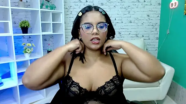 hannahjackson  online show from 11/11/25, 11:32