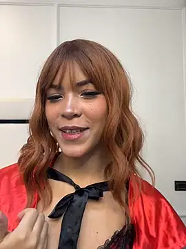 ImLuuciia online show from 10/23/25, 04:34