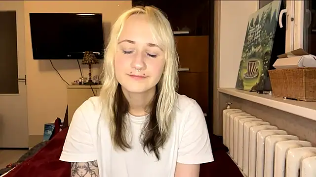 Snapshot of Ulemonala_Cute chatting on 11/05/25, 06:41 Ulemonala Cute online show from 11/05/25, 06:41