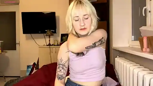 Snapshot of Ulemonala_Cute chatting on 11/29/25, 08:01 Ulemonala Cute online show from 11/29/25, 08:01