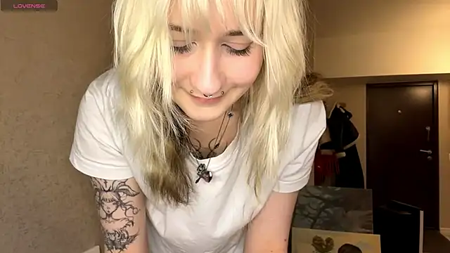 Snapshot of Ulemonala_Cute chatting on 12/01/25, 06:46 Ulemonala Cute online show from 12/01/25, 06:46