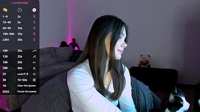 LeanaWILL online show from 10/19/25, 06:30