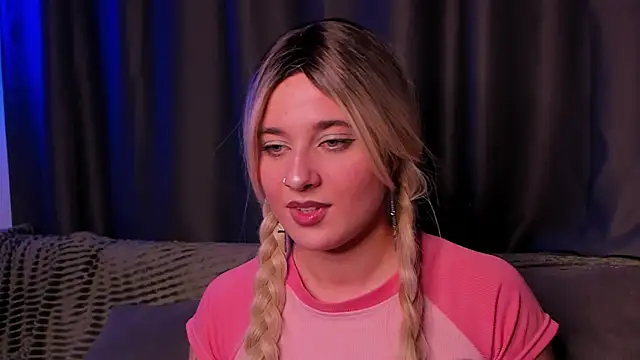 ShyBunny1 online show from 10/10/25, 09:58