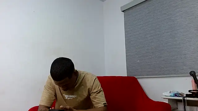 deep hard latin online show from 10/25/25, 01:40