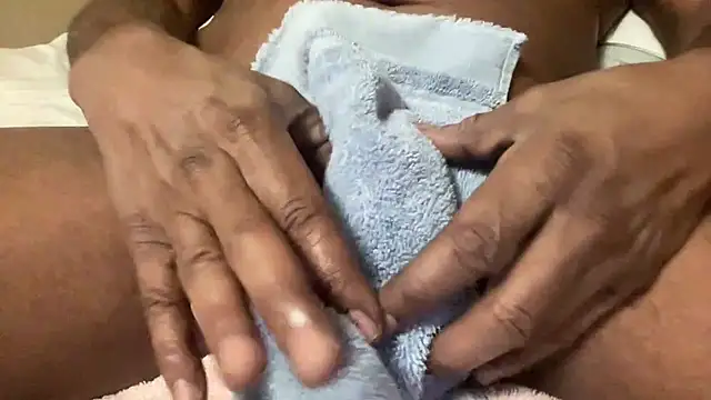 Sixmill1 online show from 11/03/25, 05:09