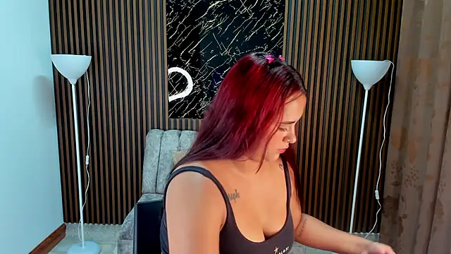 Lyla 19 online show from 10/22/25, 12:38