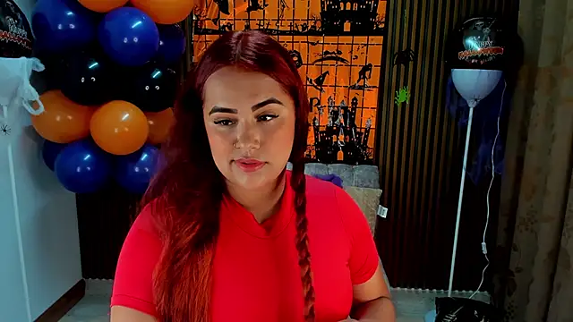 Lyla 19 online show from 10/23/25, 01:32