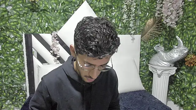 ALANVILLA LOBO online show from 10/15/25, 06:52