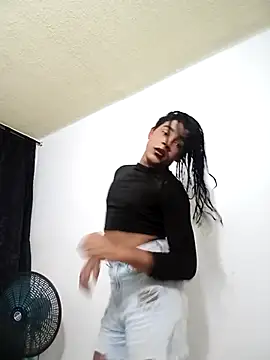 Snapshot of Nelsareth chatting on 10/22/25, 02:34 Nelsareth online show from 10/22/25, 02:34