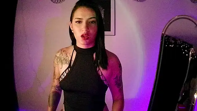 LunaAdamsx online show from 11/05/25, 10:15