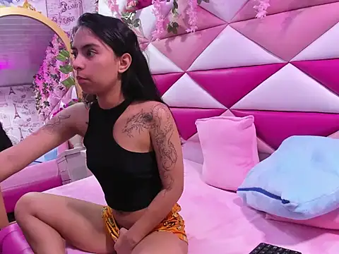 Snapshot of _Isabella_Swan chatting on 10/12/25, 03:16  Isabella Swan online show from 10/12/25, 03:16