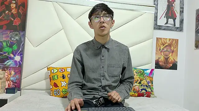 TWINK JOSS online show from 10/22/25, 07:24