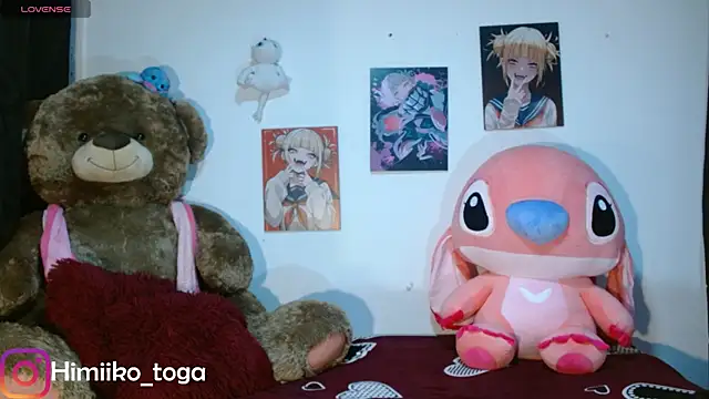 Snapshot of Himiiko_toga chatting on 12/16/25, 01:32 Himiiko toga online show from 12/16/25, 01:32