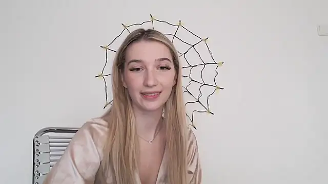 Snapshot of Lucyreeel_ chatting on 10/23/25, 12:26 Lucyreeel  online show from 10/23/25, 12:26