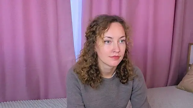 Snapshot of LorraineMann chatting on 10/09/25, 08:56 LorraineMann online show from 10/09/25, 08:56