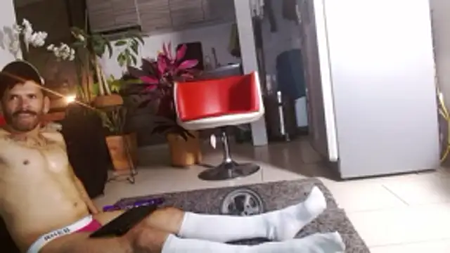 Snapshot of sweet_day19 chatting on 10/24/25, 12:19 sweet day19 online show from 10/24/25, 12:19