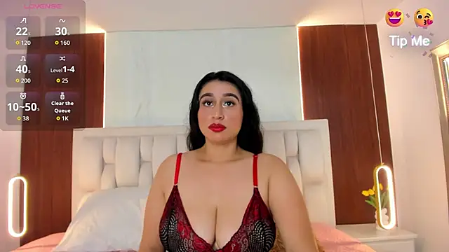 Amara18   online show from 05/27/26, 07:55