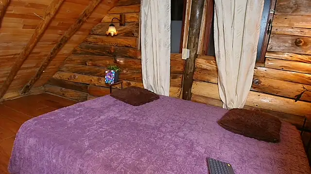Snapshot of Nordikandclem_ chatting on 02/19/26, 01:12 Nordikandclem online show from 02/19/26, 01:12