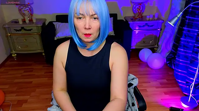 Snapshot of Viola_Rayden chatting on 11/10/25, 11:20 Viola Rayden online show from 11/10/25, 11:20