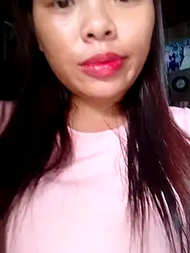 Snapshot of hello-cute chatting on 10/12/25, 08:24 hello-cute online show from 10/12/25, 08:24